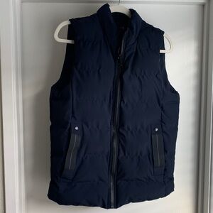 Women’s Navy Puffer Vest – Lightweight & Stylish Size XL